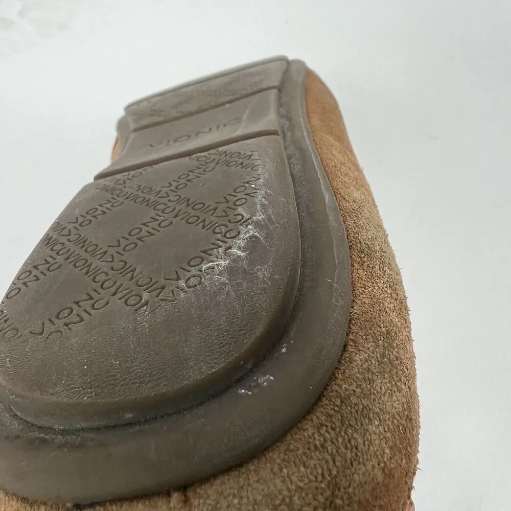 Vionic Chill Bridget Brown Suede Loafers Size 11 Slip-On Flats Comfort